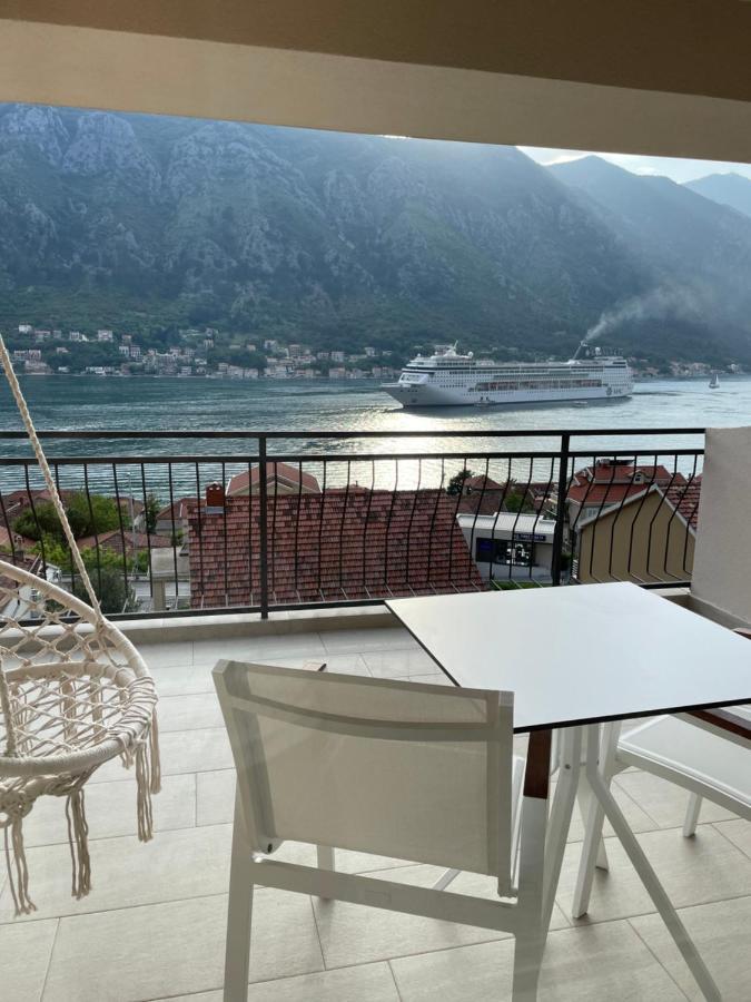 Point Of View Lägenhet Kotor Exteriör bild